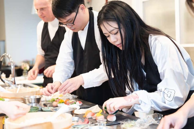 Kyoto: Enjoy Sushi & Market Tour! Best for Family & Couple! - Miso soup and dashi tasting: the flavor lesson behind the meal