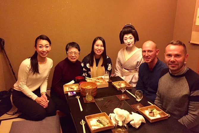 Kyoto Evening Gion Food Tour Including Kaiseki Dinner - Pontocho and Gion’s maze: what you’ll actually learn as you walk