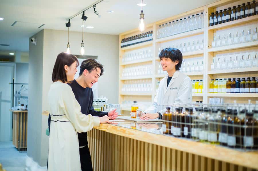 kyoto:Experience creating one-of-a-kind special fragrances - Your consultation: choosing style, notes, and strength