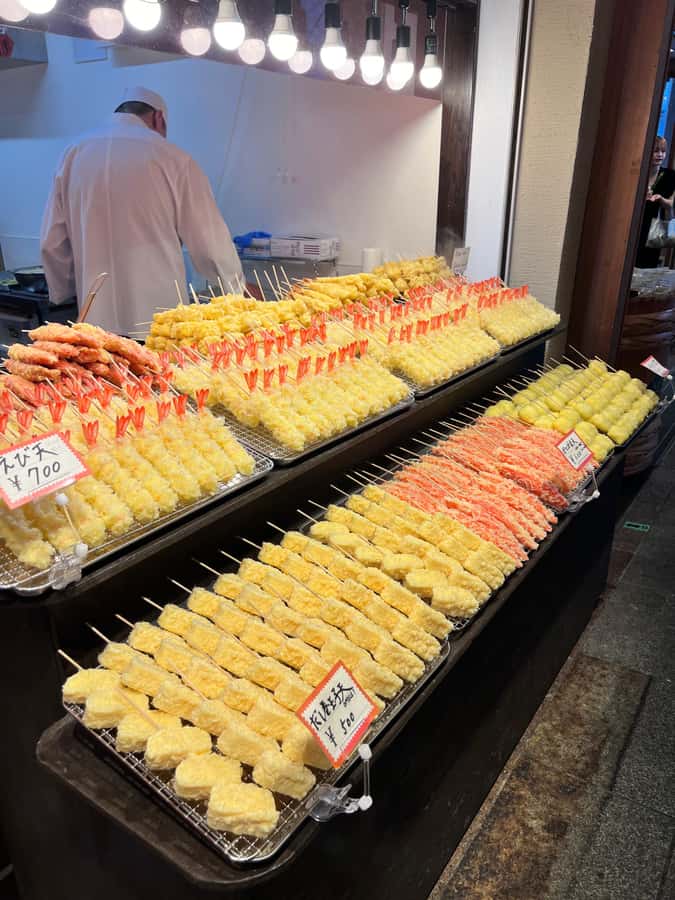 Kyoto: Food and Drink Bar Hopping Tour with Local Guide - Kyoto Night Streets and a Local Guide: the Smart Way to Eat