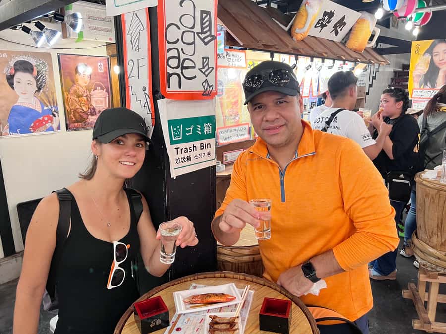 Kyoto: Food and Drink Bar Hopping Tour with Local Guide - Your Food Lineup: Sushi, Tempura, Yakitori, Gyoza (and More)