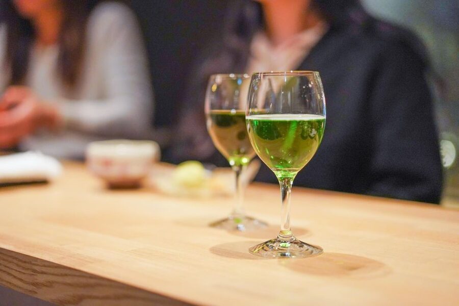 Kyoto: Foodie Night Tour in Gion with 9 dishes + 6 Sake - Stop 1 in Gion: seasoned Kyoto appetizers in a hard-to-find restaurant