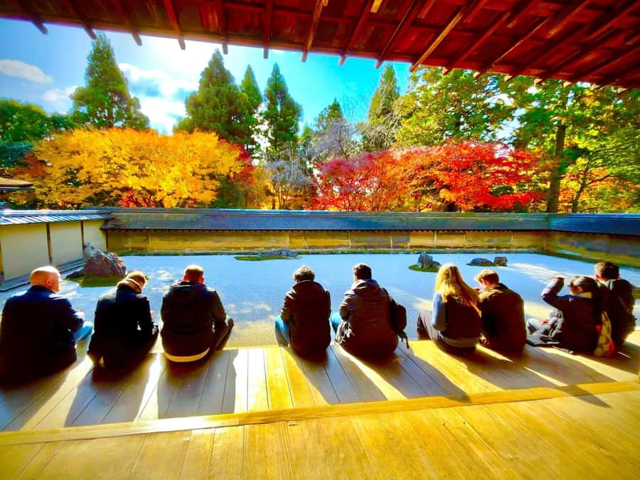 Kyoto Full-Course Tour: Explore 10 Must-Sees & Hidden Gems - Ryoan-ji to lunch at Kura Sushi: a smart reset, not just food