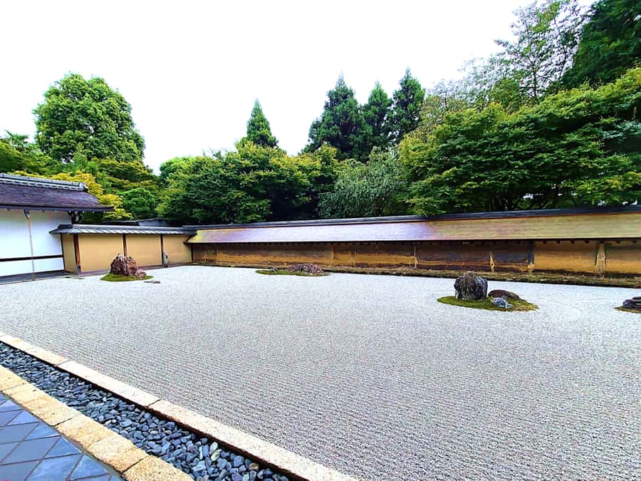 Kyoto Full-Course Tour: Explore 10 Must-Sees & Hidden Gems - Kinkaku-ji and Fushimi Inari Taisha: icons with built-in photo strategy