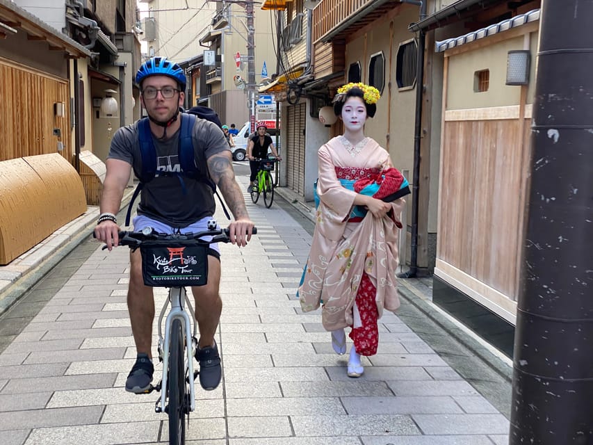 Kyoto: Full-Day City Highlights Bike Tour with Light Lunch - Fushimi Inari Taisha: torii gates, fox statues, and side trails