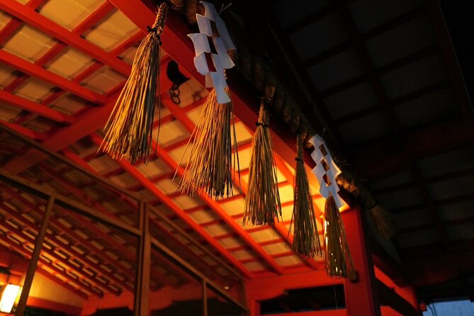 Kyoto Fushimi-Inari Night Walking Tour - Why Fushimi-Inari looks better after dark than during the day