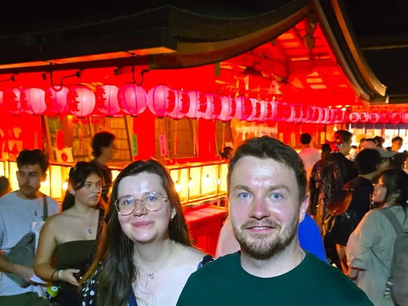 Kyoto: Fushimi Inari Taisha Night Tour with Guide - Photo rules and flashlight tips: protect the mood, get better shots