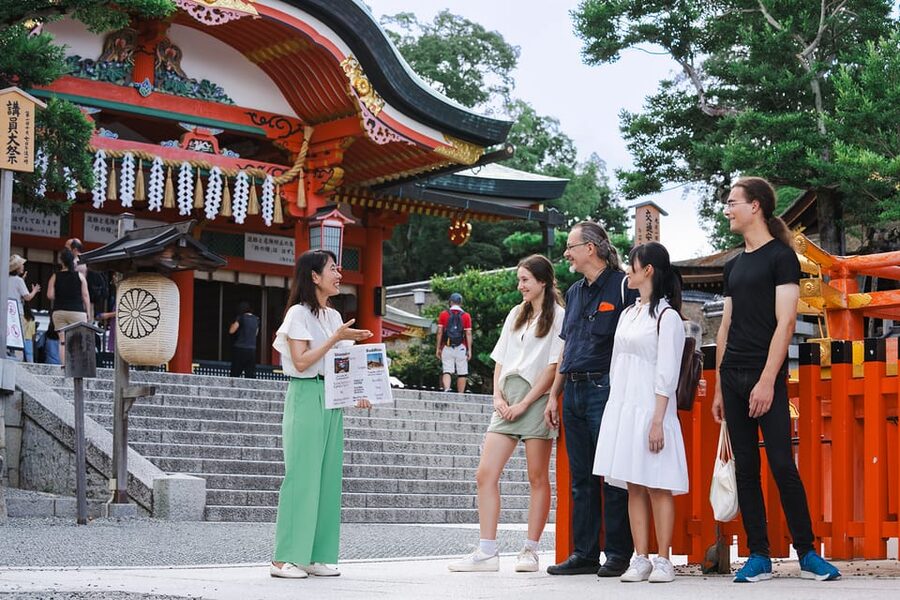 Kyoto: Fushimi Inari Taisha Shrine Walking Tour with Guide - Fushimi Inari Taisha: Senbon Torii at a Walkable Tempo