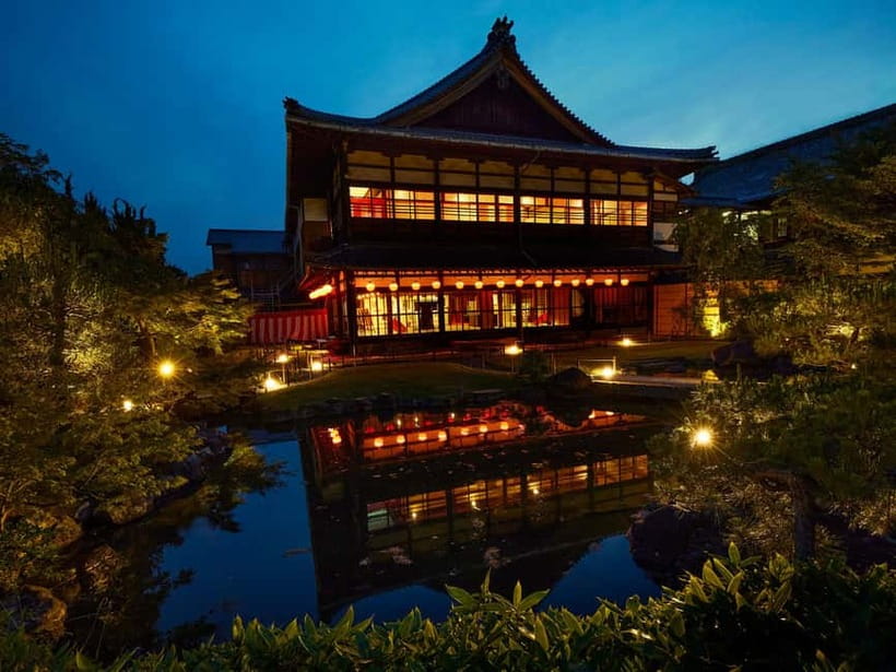Kyoto : Geiko Maiko Dance of Kyoto & Visits of Gion Museum - The Chisen Water Japanese Garden: slow down after the show