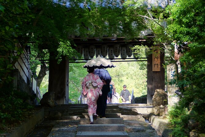 Kyoto: Gion and Geisha District Walking Tour - Ninenzaka and Sannenzaka: stepping down old Kyoto streets