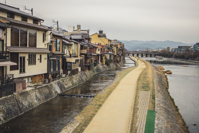 Kyoto Gion Cultural Walk & Geisha Show with Dining Options - Logistics that matter: timing, tickets, and where you end up