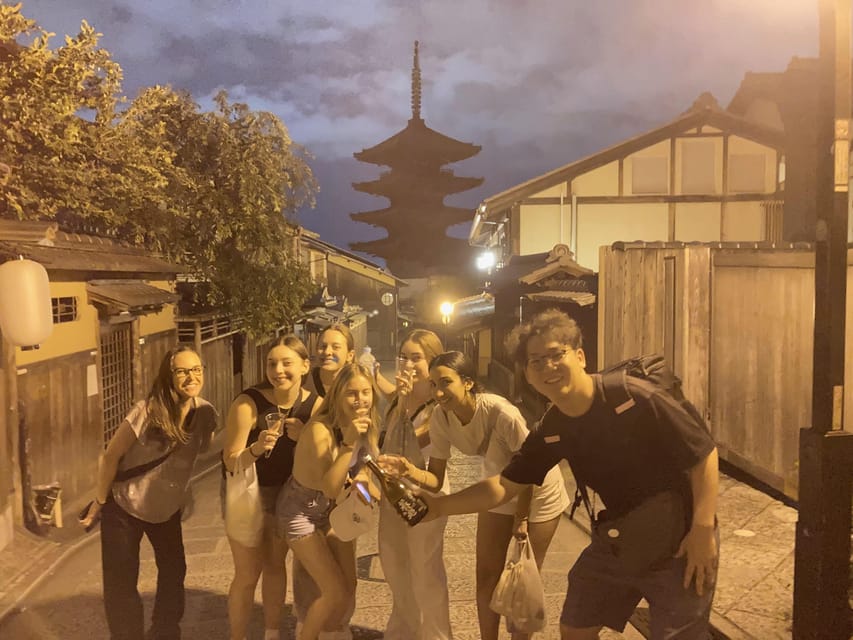 Kyoto: Gion Evening Walk with Hidden Gems, Geisha & Sake - Should you book this Gion evening walk?
