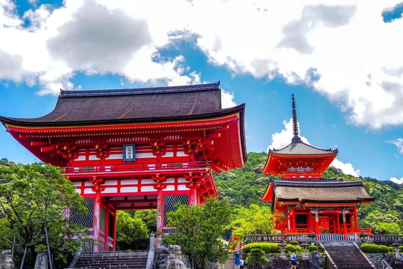 Kyoto: Gion Geisha District Walking Tour and Hidden Gems - Geisha culture made practical: what you’ll actually learn