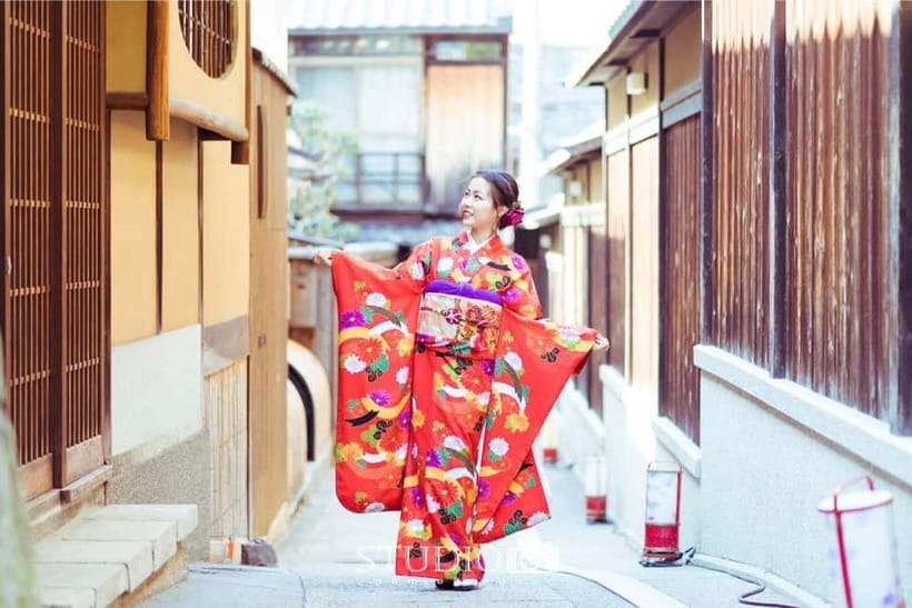 Kyoto Gion Kiyomizudera Kimono Yukata Hairstyle | Photoshoot - OKIMONO branch locations near Kiyomizudera and Gion