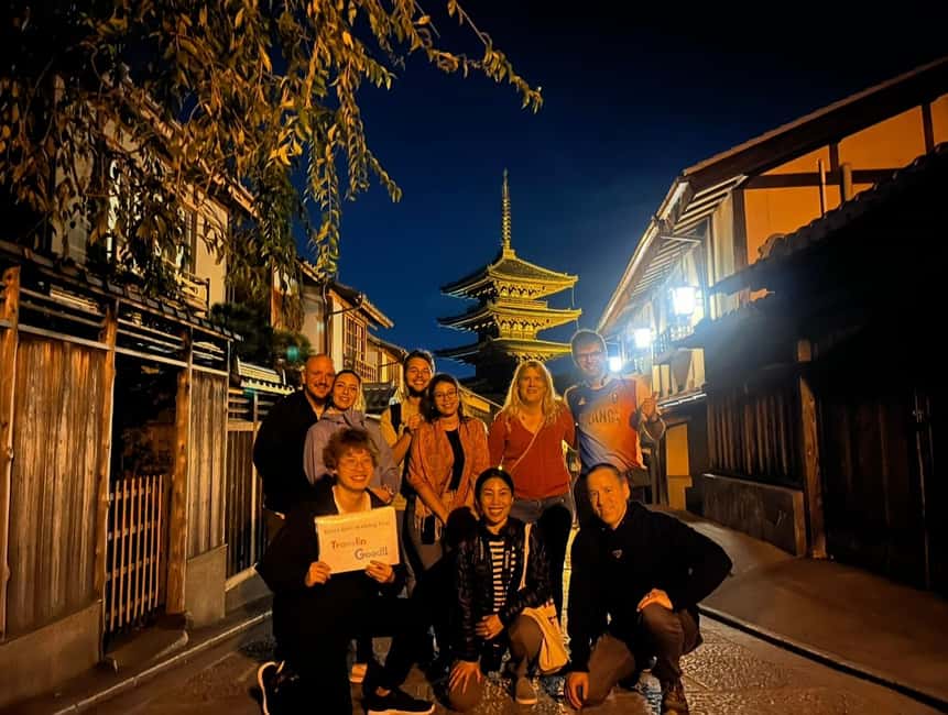 Kyoto: Gion Magical Night Walking Tour with Geisha Trivia - From Minamiza Theatre to Hanamikoji: the night walk’s first cue