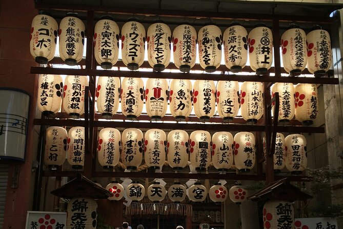 Kyoto Gion Morning Walk: Zen, Temples, Geisha District & Secrets - Ninenzaka steps and the easy way to shop without losing the moment