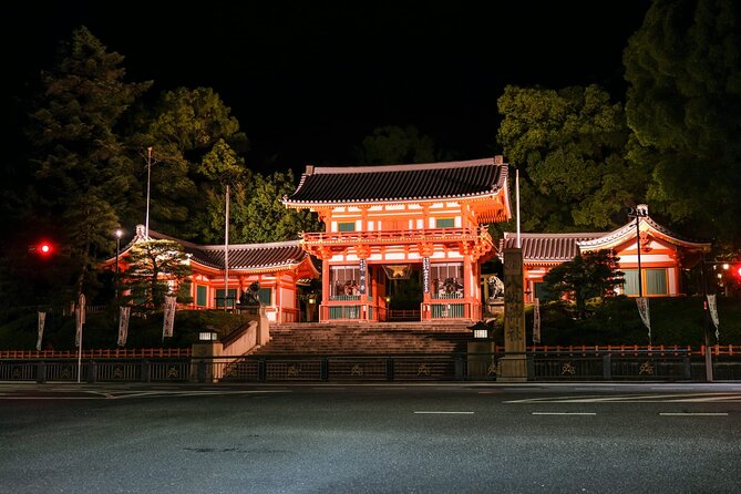 Kyoto: Gion Night Walking Tour with Geisha Insight - Stop 1: Hanamikoji Street, Shirakawa Canal, and Tatsumi Daimyojin Shrine