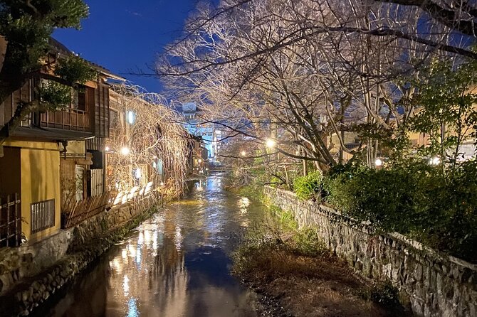 Kyoto: Gion Night Walking Tour with Geisha Insight - Learning geisha and maiko signals (and managing what you can’t control)
