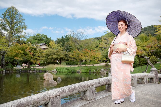 Kyoto Gion Photoshoot - Private Session | Pro Photographer - Starting at Yasaka Shrine West Gate: Your Easy Launch Point