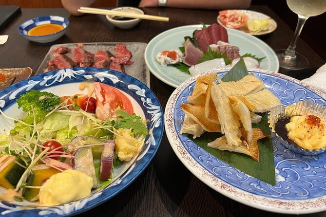 Kyoto: Gion & Pontocho Food Tour with 13 Dishes - Gion for one hour: machiya streets and an easy sense of place