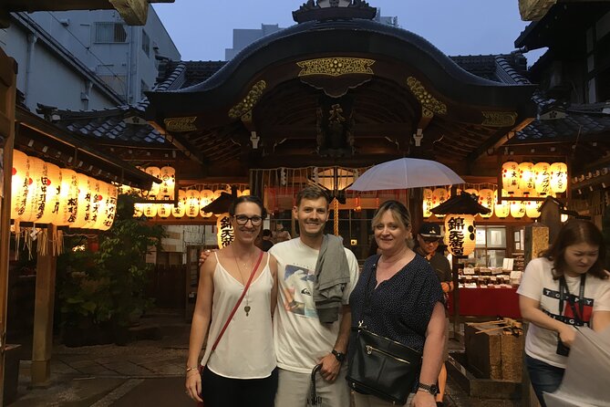 Kyoto Gion Private Tour with a Local Guide – Geisha District - Shinbashi Dori and Tatsumi Bridge: a classic photo spot with local meaning
