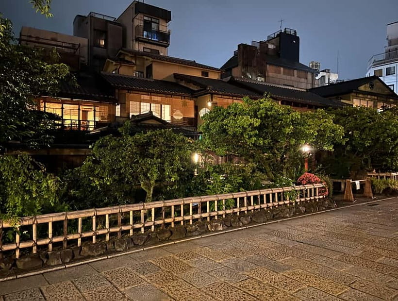 Kyoto: Gion Walking Tour - Gion is more than a postcard district