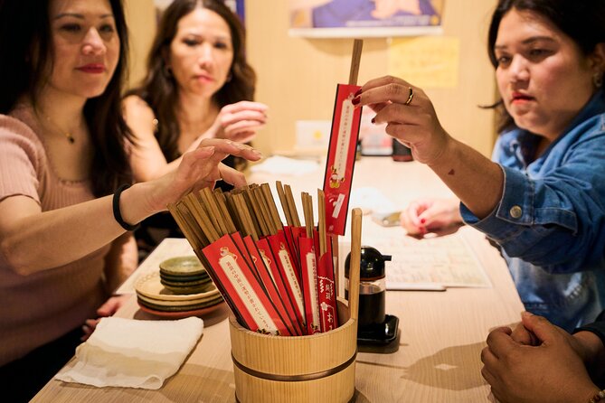 Kyoto: Guided Food Tour with 12 Dishes & 3 Drinks - When it rains: having a plan B is underrated