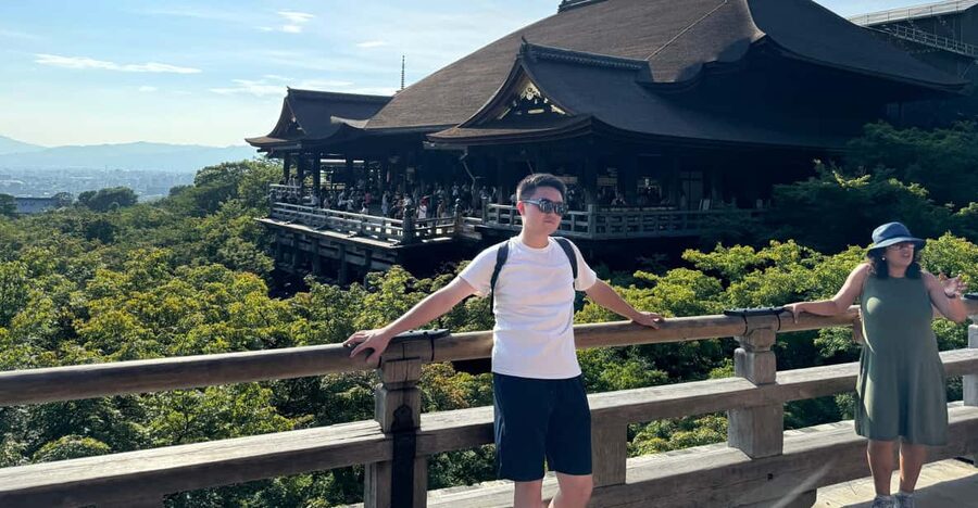 Kyoto: Guided Tour in UNESCO Site, Kiyomizu-dera - 90 Min. - Kiyomizu-dera’s UNESCO Stage: wooden architecture and real city views