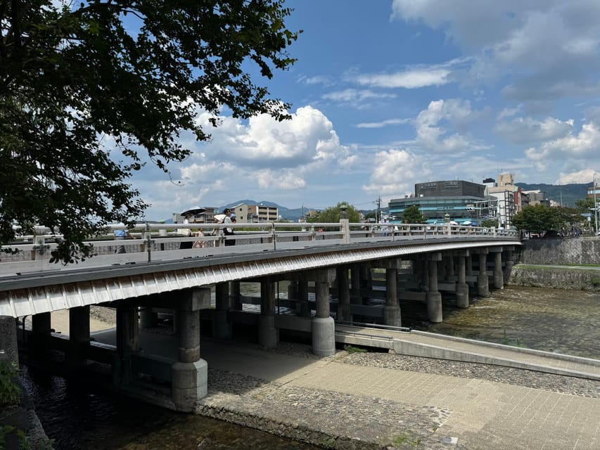 Kyoto: Half-Day Private Tour Gion Geisha District & Kiyomizu - Kiyomizu-dera’s Wooden Stage: The Main Event (and What Entry Includes)
