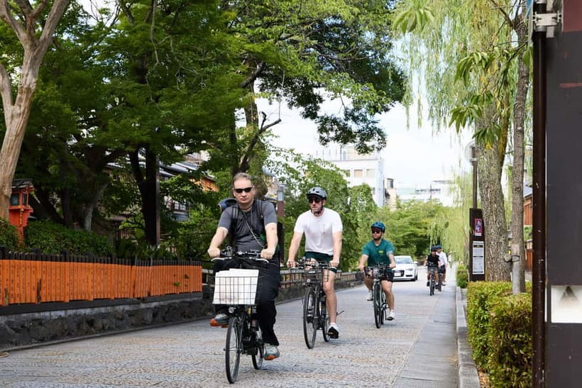 Kyoto: Hidden Gems E-Bike Tour Through Backstreets & Temples - How Kyoto Looks Better When You’re Riding