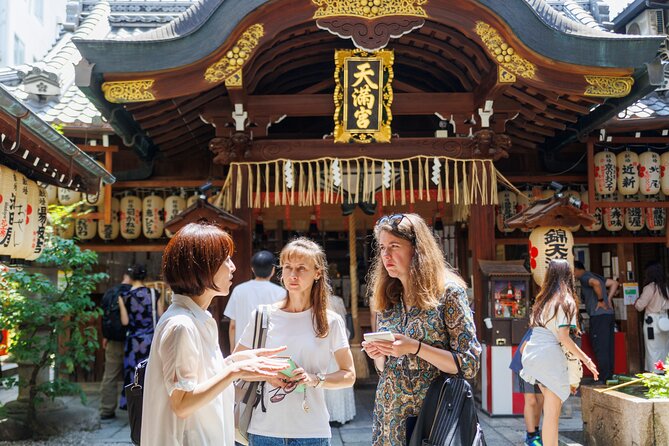 Kyoto Hidden Treasures: Special Temple & Garden Access Tour - Haradani-en: the cherry tunnel you can actually enjoy