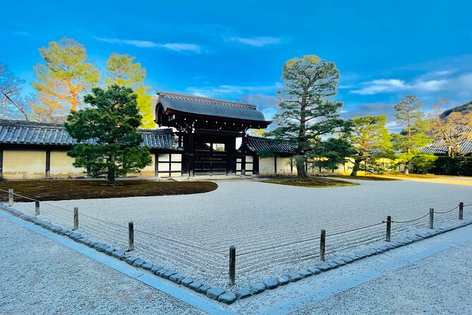 Kyoto Highlights Private Car Day Tour with English Speaking Guide - Arashiyama Bamboo Forest: Start With Calm and Big Views