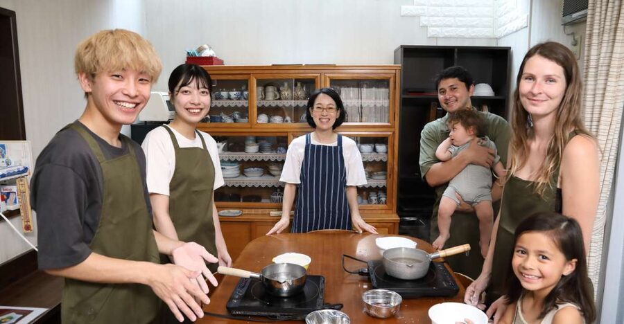 Kyoto Home Cooking Class ＆Supermarket tour near Fushimiinari - A Kyoto home lesson, not a kitchen classroom