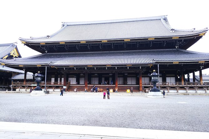Kyoto Imperial Palace and Nijo Castle Walking Tour - A One-Day Kyoto Hit: Imperial Palace, Nijo Castle, and Market Time