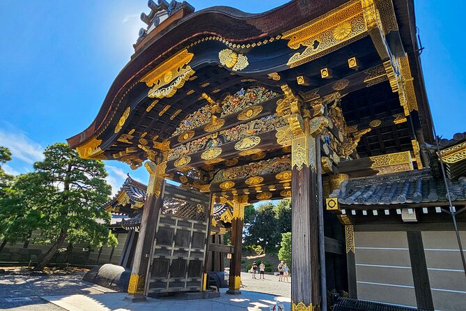 Kyoto Imperial Palace & Nijo Castle Guided Walking Tour - 3 Hours - Stop 1: Nijo Castle for shogun-era details you’ll recognize