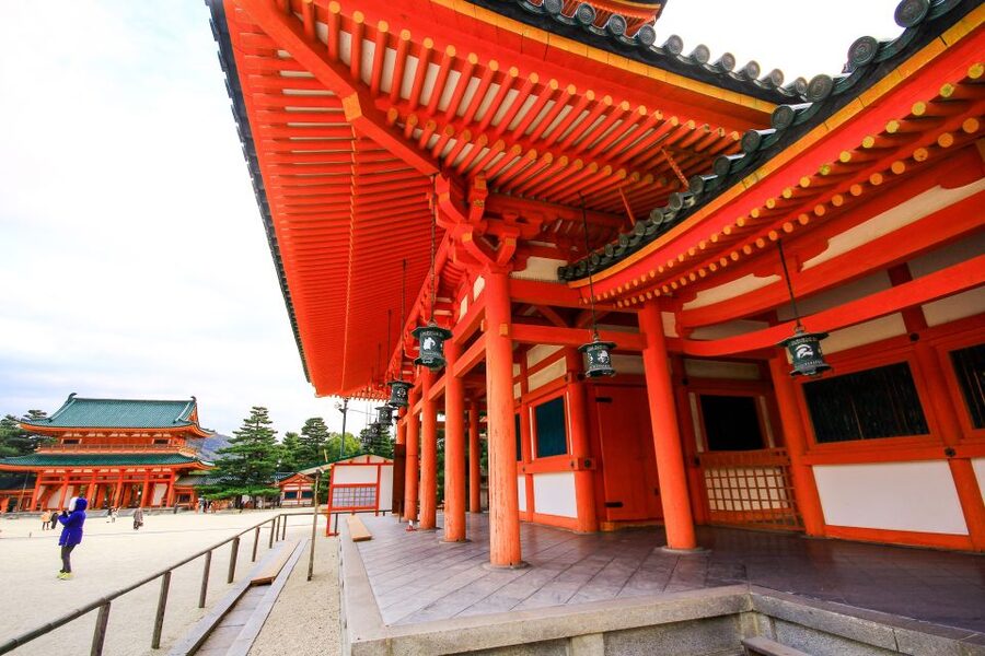 Kyoto: Imperial Palace & Nijo Castle Guided Walking Tour - Price and Value: What $49 Covers in Kyoto