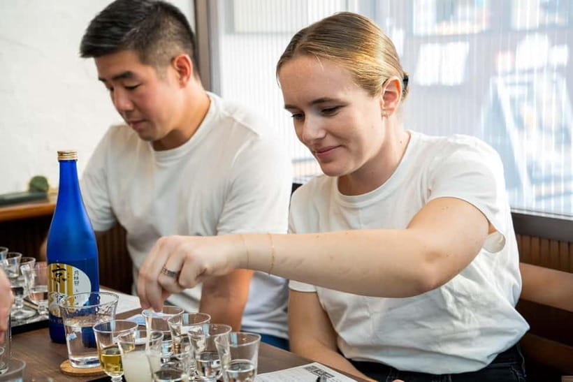 Kyoto: Insider Sake Experience with 7 Tastings and Snacks - The tasting lineup: from dry and crisp to sweet and fruity