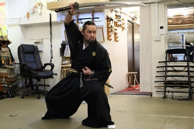 Kyoto: Japanese Calligraphy Class in 150 years old townhouse - Who should book this calligraphy class?