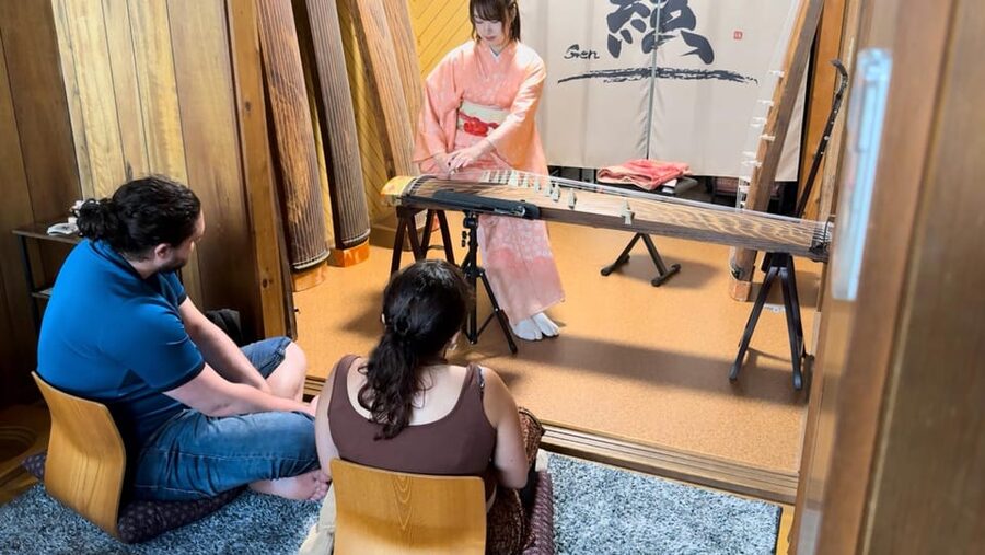 Kyoto: Japanese Koto & Shamisen Concert and Koto Class - The venue experience: what that old house feels like
