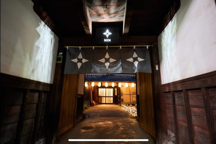 Kyoto: Kendo and Samurai Experience with Uniform and Gear - The training outside the dojo: courtyard moments when weather hits