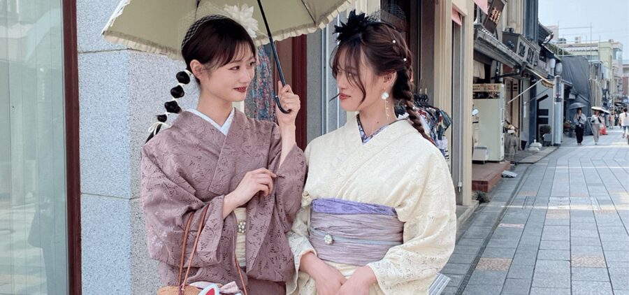 Kyoto: Kimono Rental in Gion Provided by RikaWafuku - Sandals, Geta, and Custom Zori That Match Your Outfit
