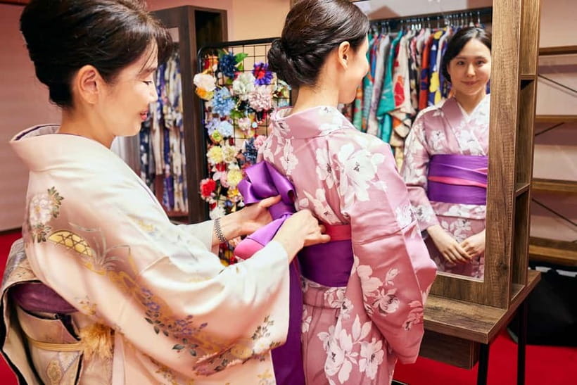 Kyoto: Kimono Tea Ceremony with Matcha and Sweet - Who should book this Kyoto kimono and matcha session