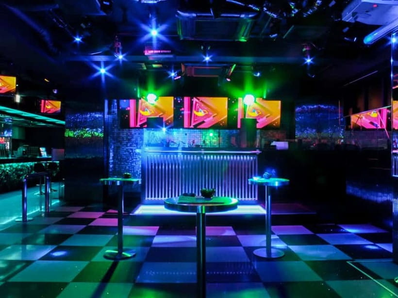 Kyoto: KITSUNE Nightclub Admission Ticket with Drink - Entry rules in Japan: passport, age checks, and single-entry limits