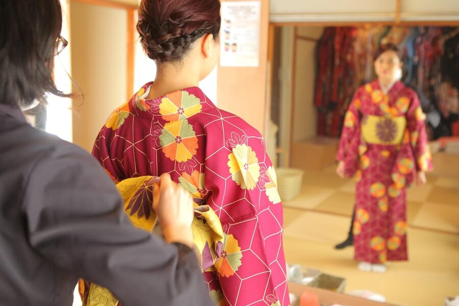 Kyoto:Kiyomizu-dera Temple Rent a kimono and ride a rickshaw - Price and value: what $83 includes, and what it doesn’t