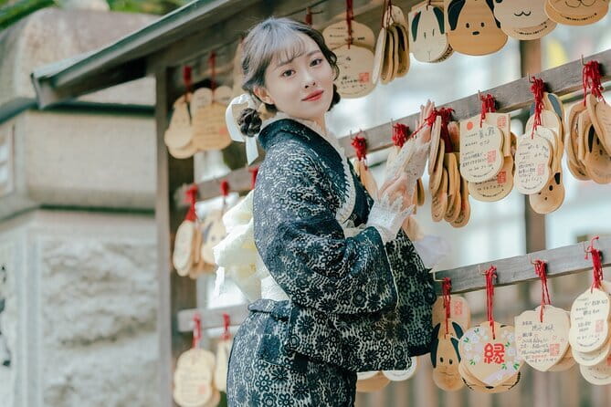 Kyoto Kiyomizudera Kimono Dressing with Hairstyle | Photoshoot - Practical stuff: meeting point, timing, and getting your bags handled