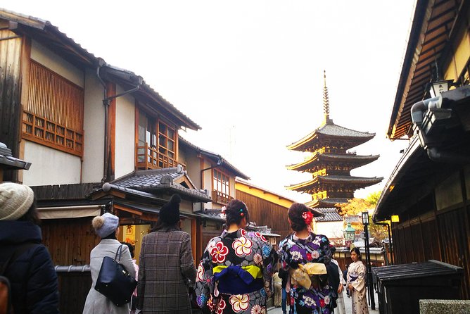 Kyoto Late Bird Walking Tour - Gion after 2 pm: geisha spotting with the right expectations