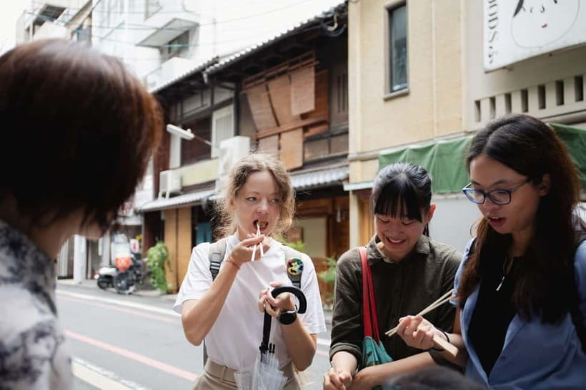 Kyoto: Local Food Tasting Tour at the Nishiki Market - Pacing, walking, and what to bring so you enjoy it