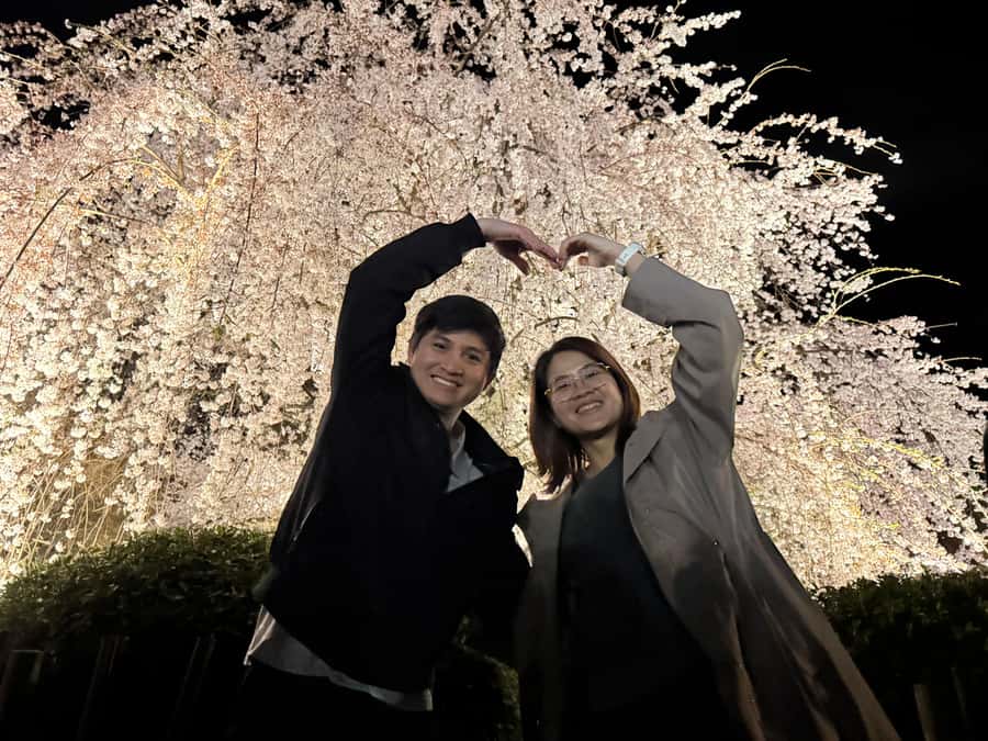 Kyoto Magic Night Walk: Gion & Fushimi Inari(Private Option) - The Maiko or Geisha Possibility: How to Treat the Moment