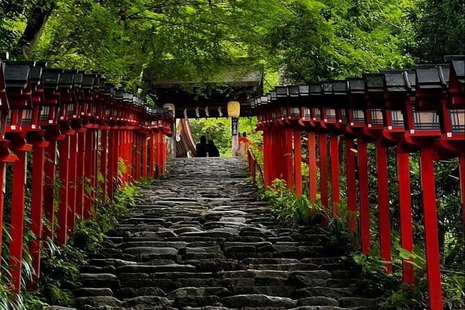 Kyoto Magical Night English Tour: Gion & Fushimi Inari Shrine - Sannenzaka and Ninenzaka: Stone Steps, Old Shops, and Time Travel Energy