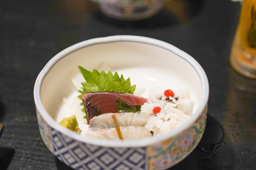 Kyoto: Maiko Dinner in Traditional Restaurant and Tour - Who should book this maiko dinner, and who should skip